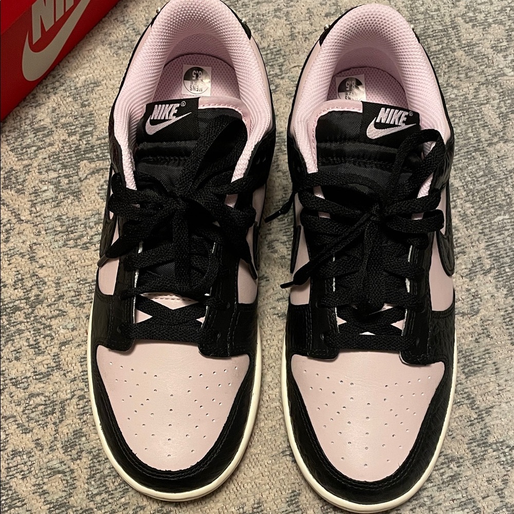 Nike Dunk Low Retro Ltd Women's Black and Light Pink Sneakers